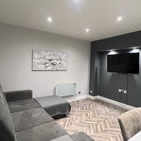 Broadway Retreat With Free Parking Apartment Херн Бей Екстериор снимка