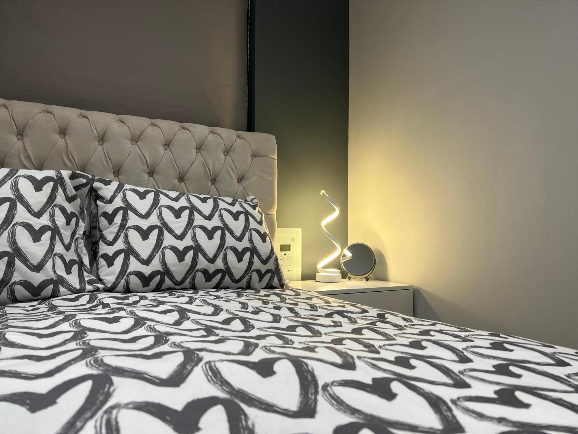Broadway Retreat With Free Parking Apartment Херн Бей Екстериор снимка