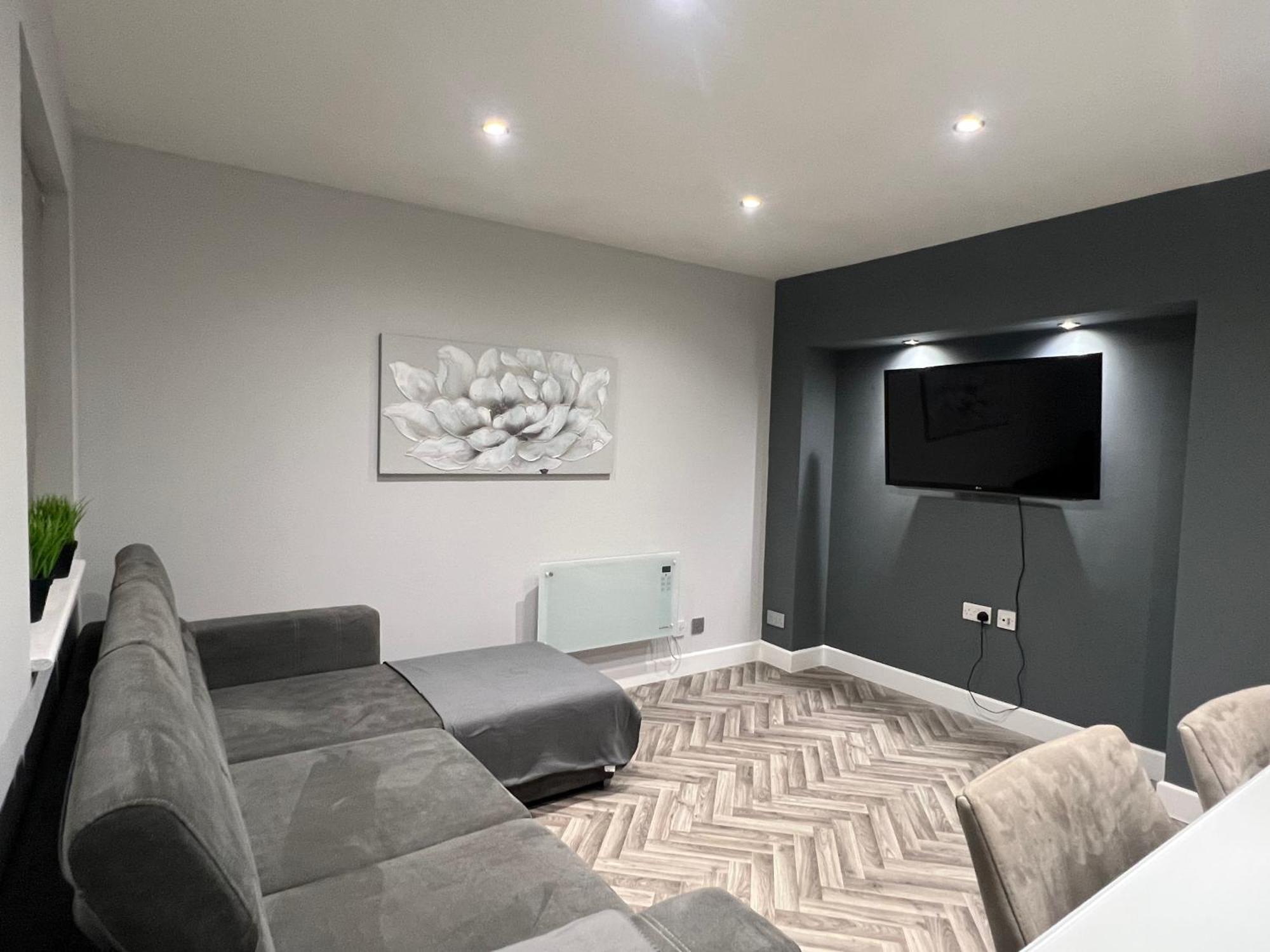 Broadway Retreat With Free Parking Apartment Херн Бей Екстериор снимка