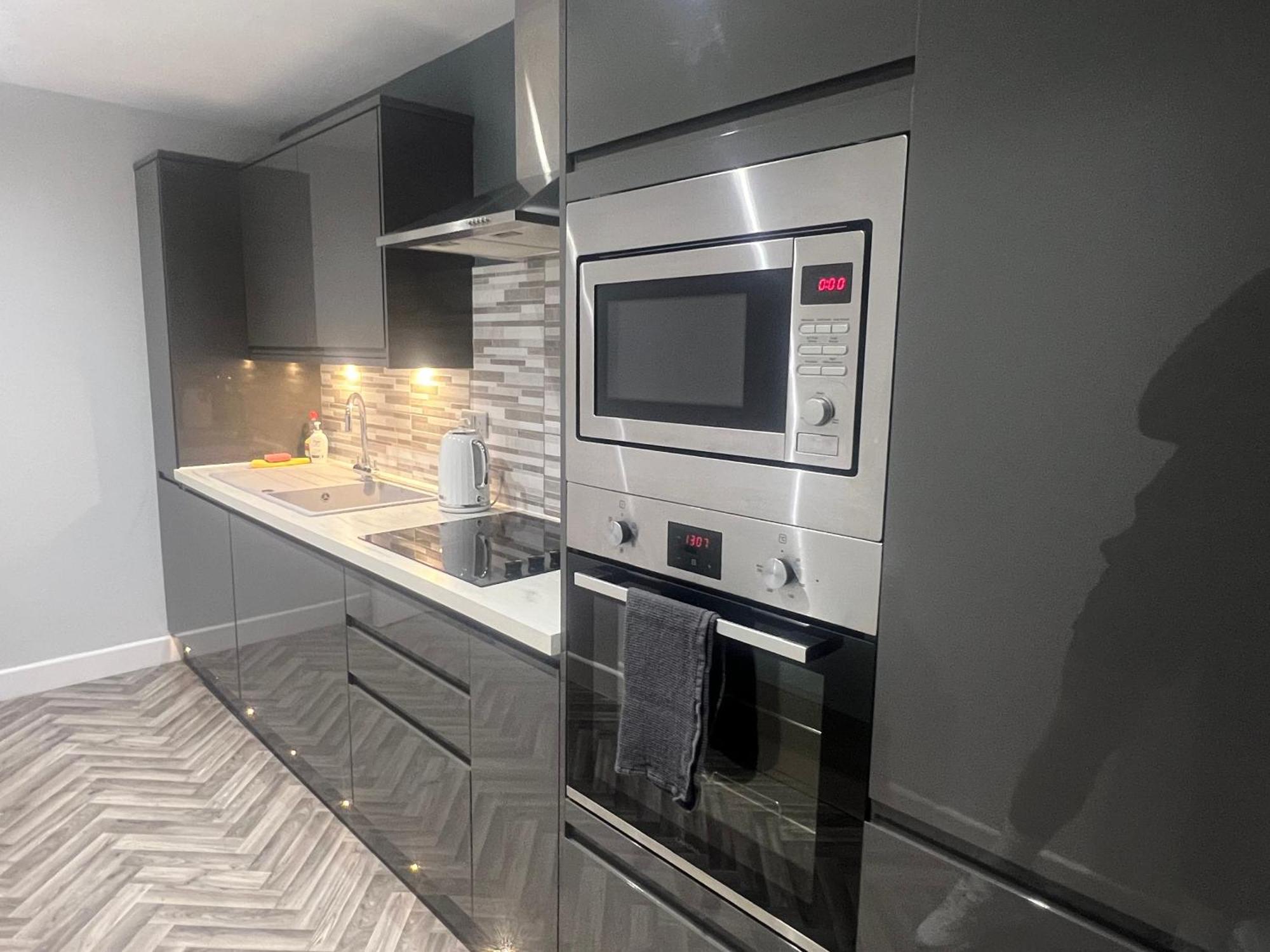 Broadway Retreat With Free Parking Apartment Херн Бей Екстериор снимка